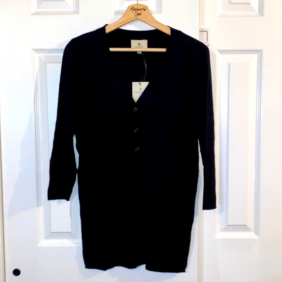 Tuckernuck Black V-neck Button Sweater - Picture 1 of 5